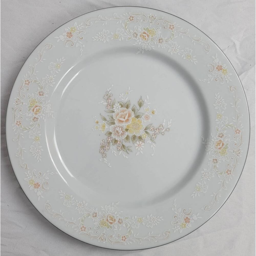 Crescent Fine China Jie Pai Dessert Plate Painted Golden Flowers and Accents